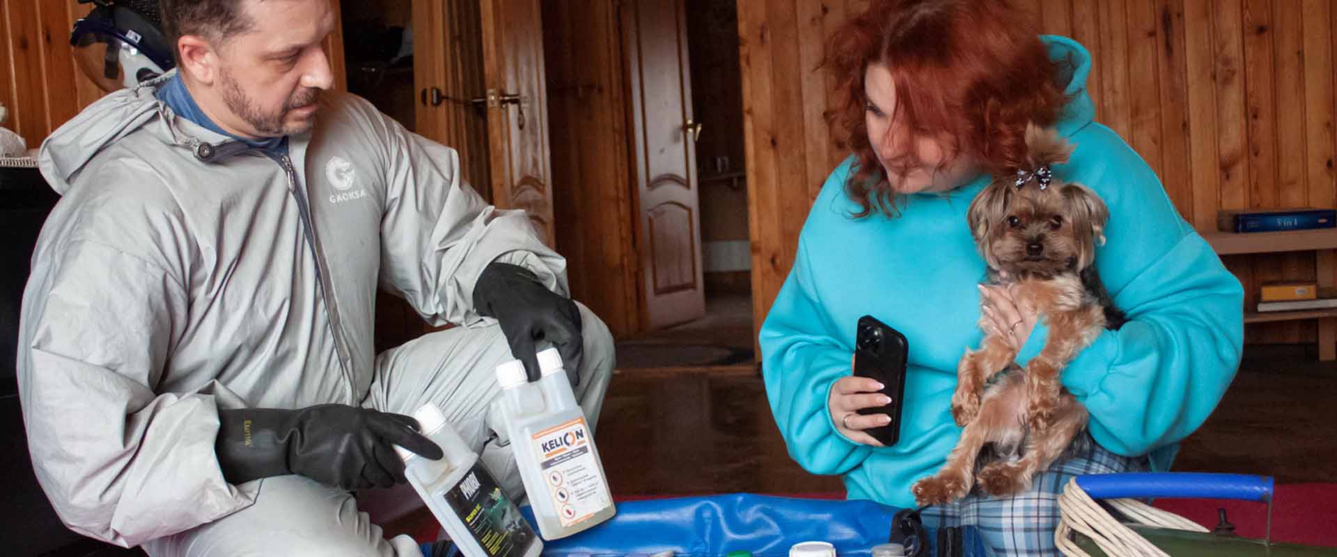 фото: Уничтожение блох в помещениях, домах и квартирах по Малаховке и области.